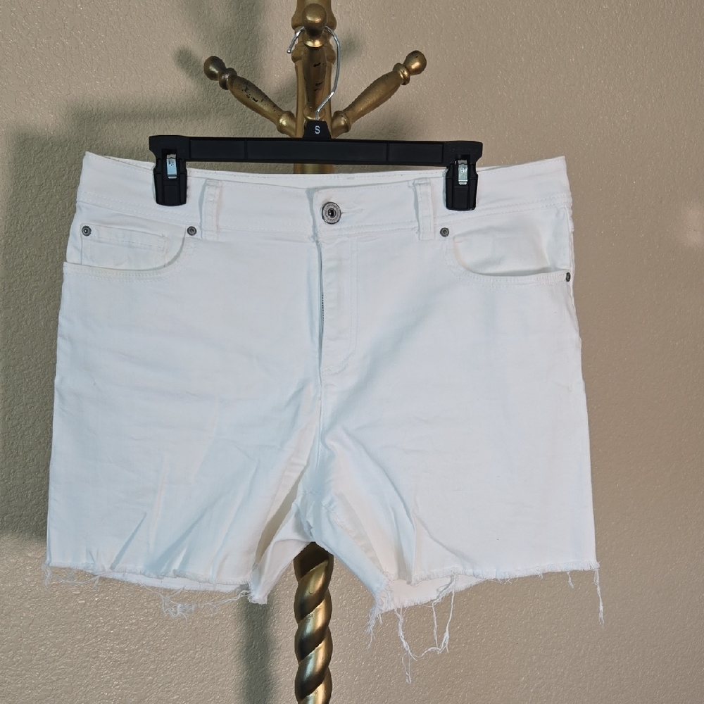 INC International Concepts White Jean Shorts